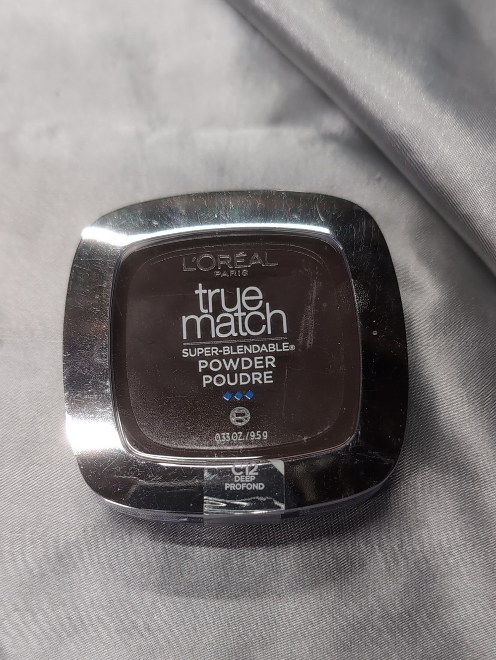 L'Oreal True Match Powder Compact - Black and Silver